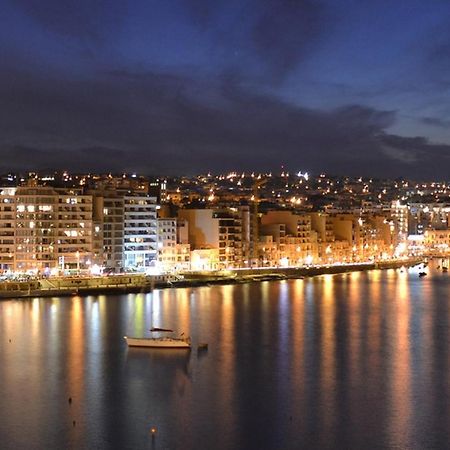 Marvellous Apartment With Valletta And Harbour Views Sliema Eksteriør billede