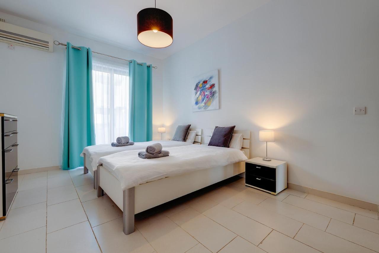Marvellous Apartment With Valletta And Harbour Views Sliema Eksteriør billede