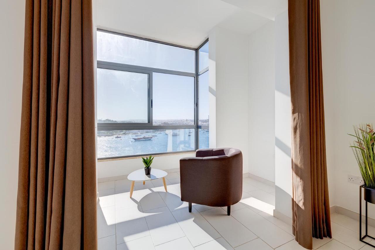 Marvellous Apartment With Valletta And Harbour Views Sliema Eksteriør billede