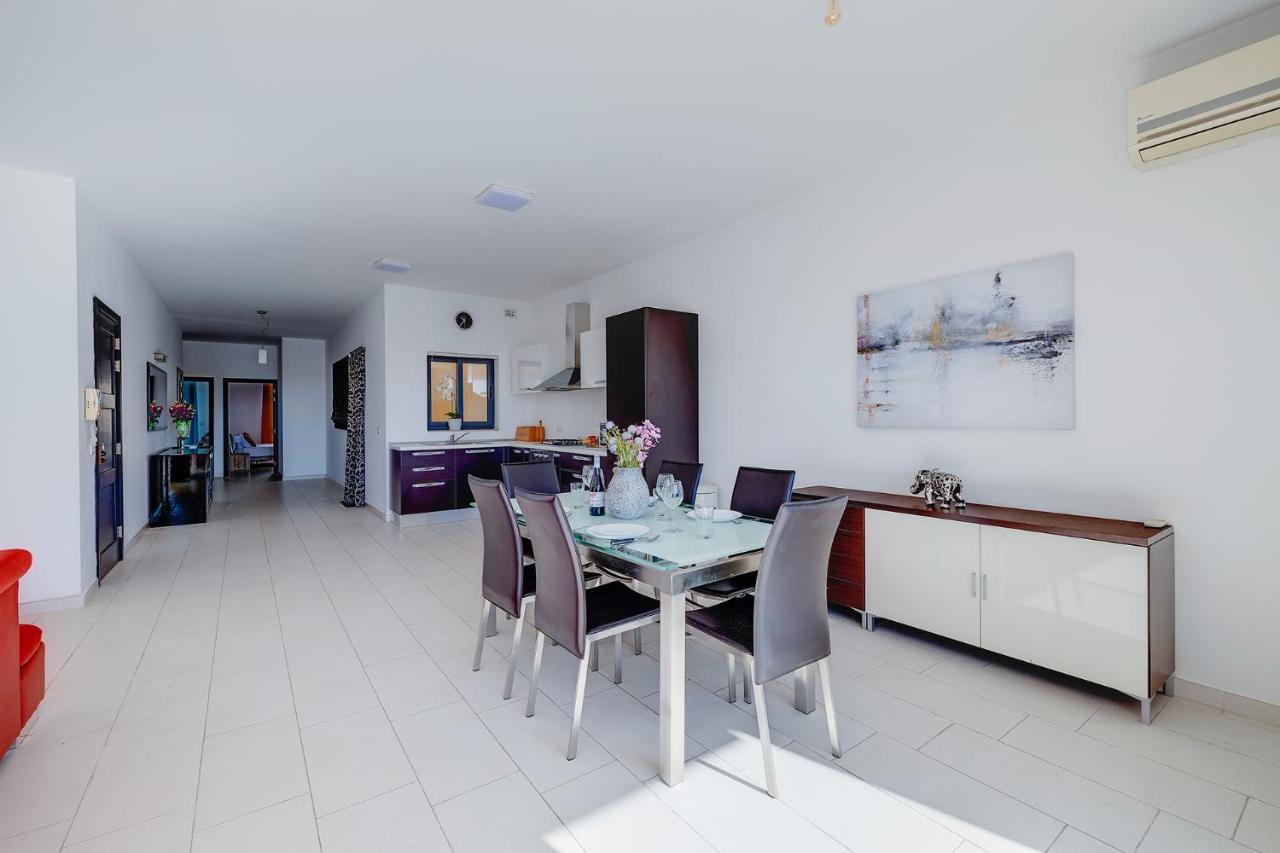 Marvellous Apartment With Valletta And Harbour Views Sliema Eksteriør billede
