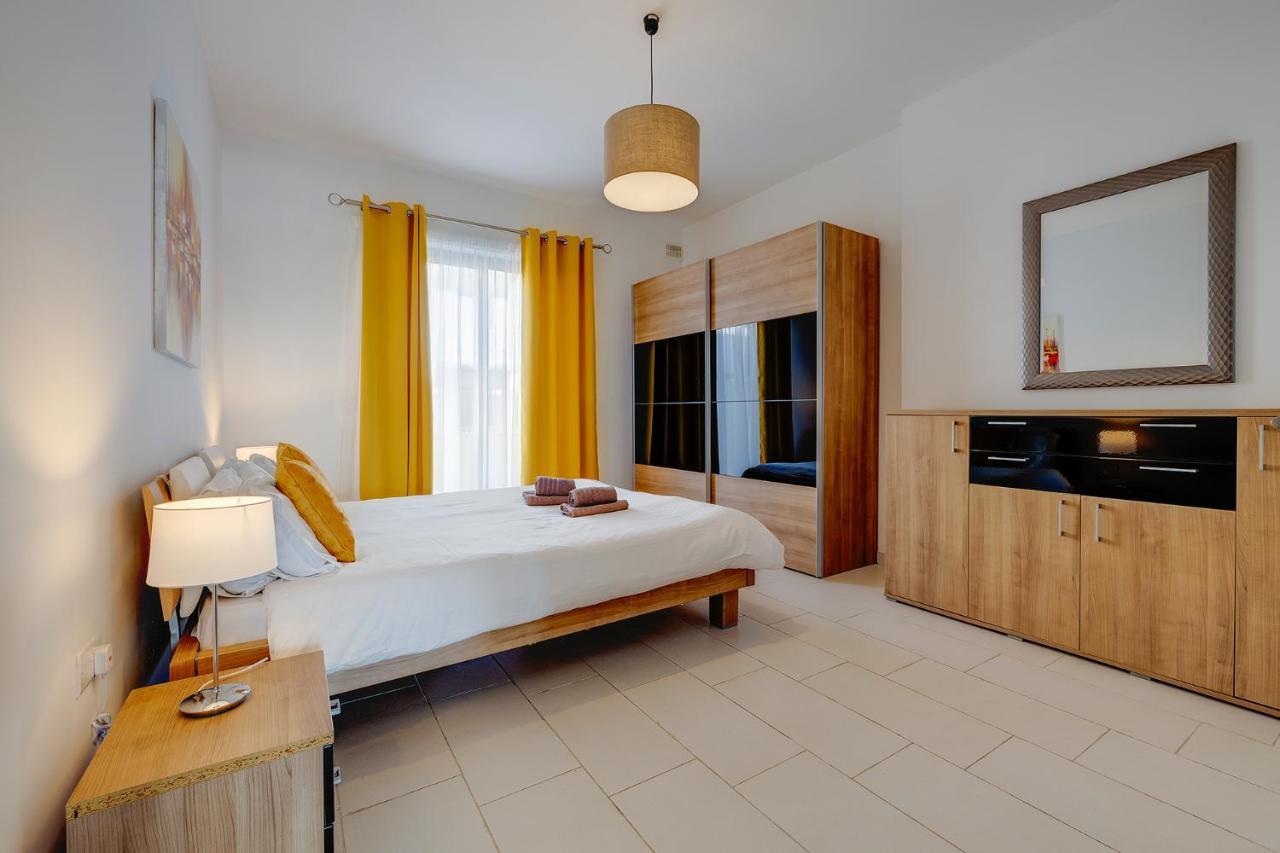 Marvellous Apartment With Valletta And Harbour Views Sliema Eksteriør billede