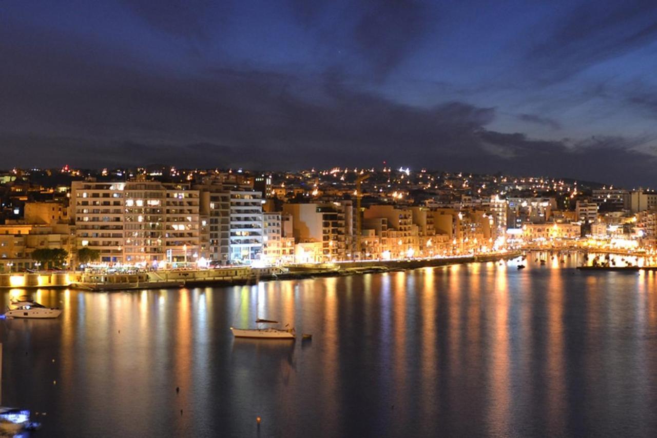 Marvellous Apartment With Valletta And Harbour Views Sliema Eksteriør billede