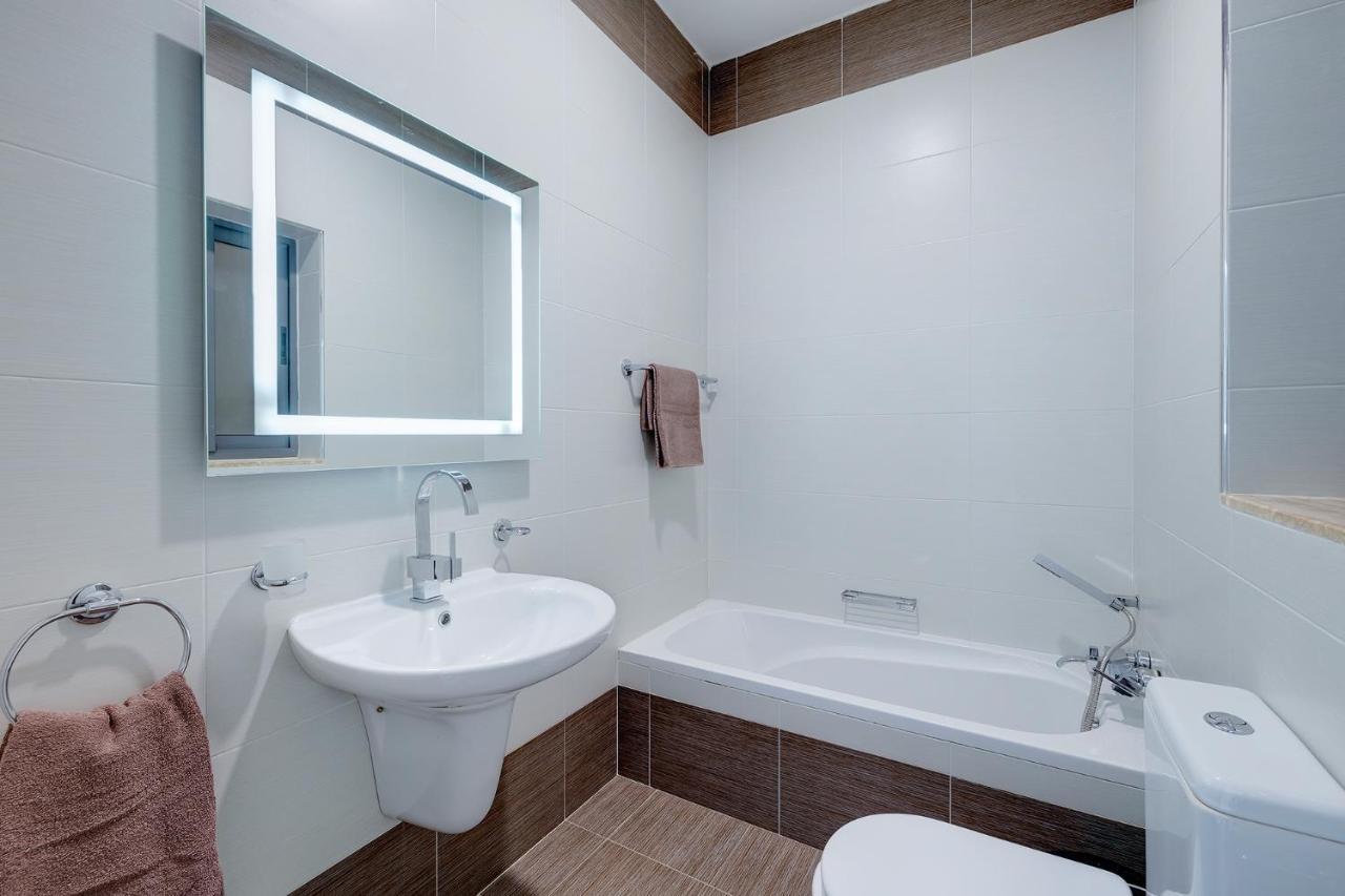 Marvellous Apartment With Valletta And Harbour Views Sliema Eksteriør billede