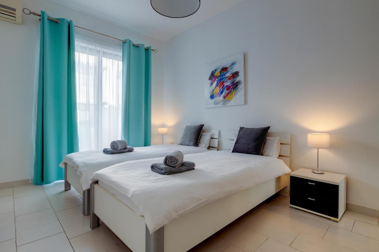 Marvellous Apartment With Valletta And Harbour Views Sliema Eksteriør billede