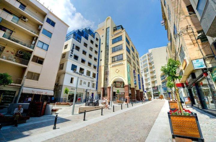 Marvellous Apartment With Valletta And Harbour Views Sliema Eksteriør billede