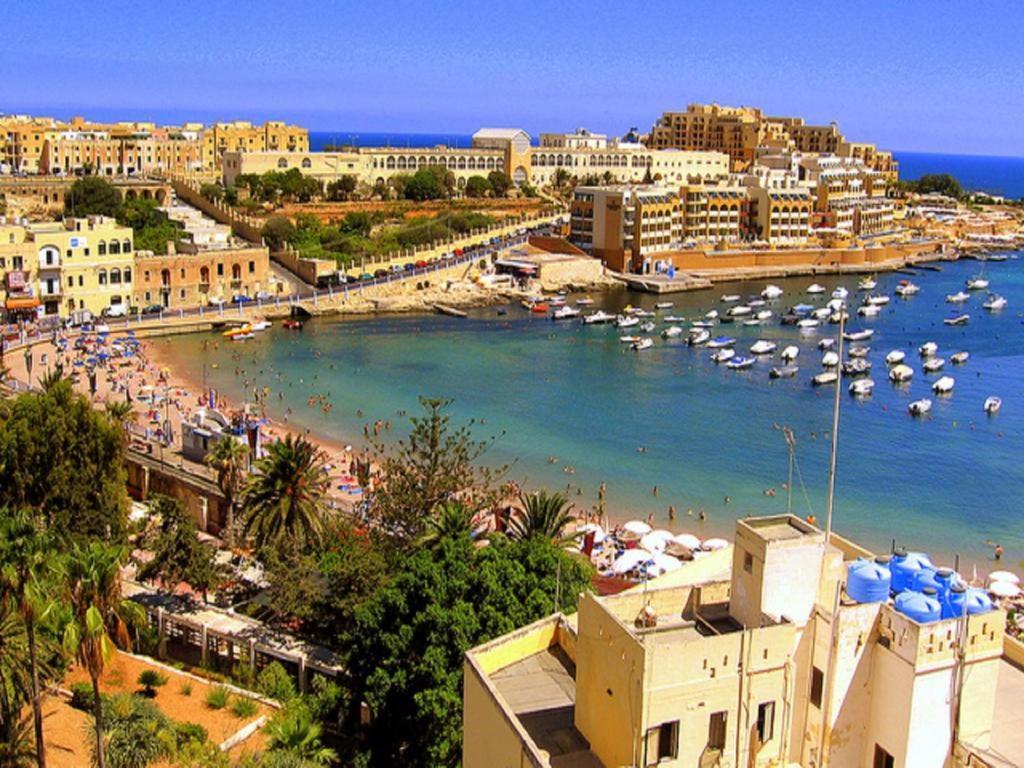 Marvellous Apartment With Valletta And Harbour Views Sliema Eksteriør billede